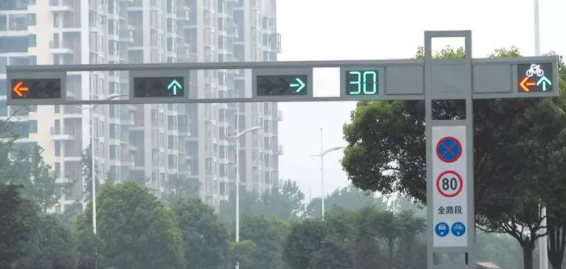 交通框架信（xìn）號（hào）燈杆