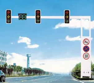 交（jiāo）通半框架信號燈杆