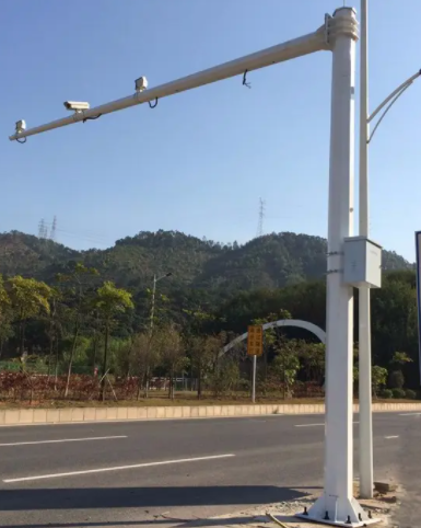 道路監控立杆