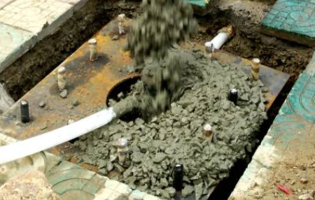 交通杆（gǎn）件地籠澆築混凝（níng）土