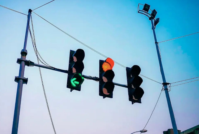 交（jiāo）通信號燈廠家服（fú）務支持